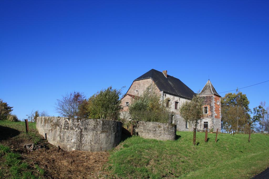 A L'Ombre Du Clocher Montbliart Kültér fotó